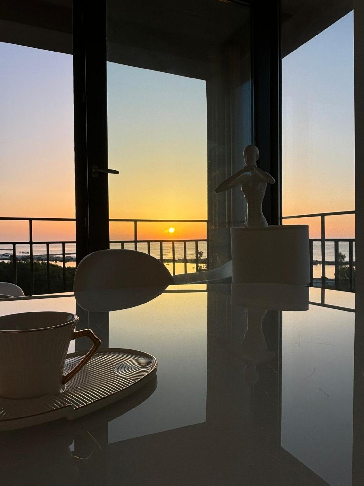 Donna Alba Seaview Penthouse, Casa Ta De Pe Plaja Apartment Neptun Luaran gambar