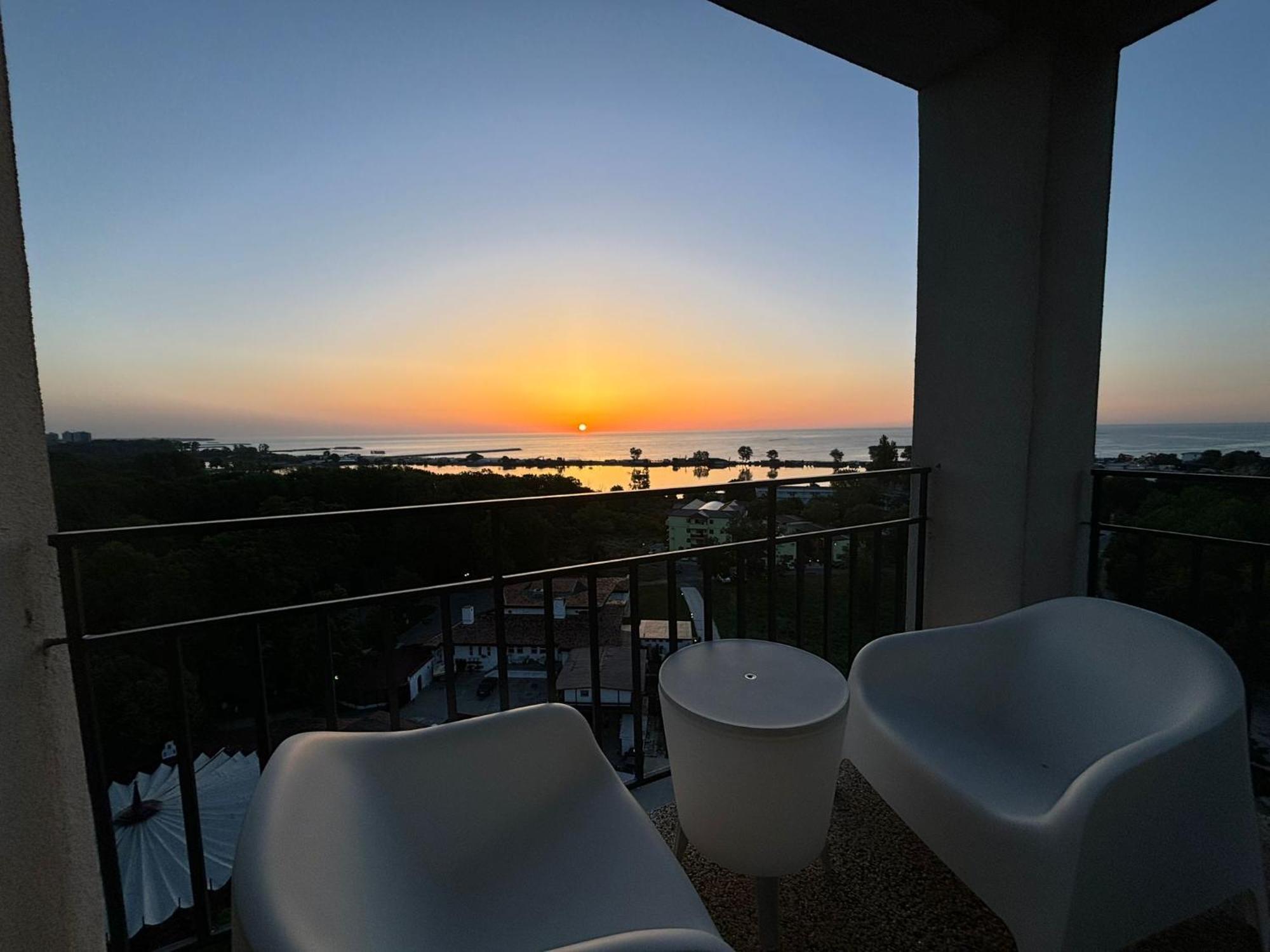 Donna Alba Seaview Penthouse, Casa Ta De Pe Plaja Apartment Neptun Luaran gambar
