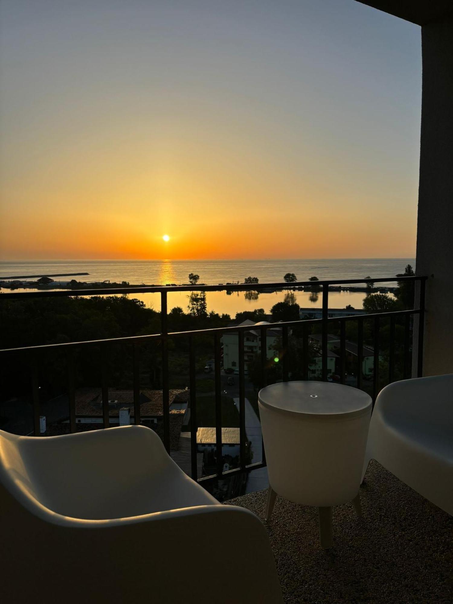 Donna Alba Seaview Penthouse, Casa Ta De Pe Plaja Apartment Neptun Luaran gambar