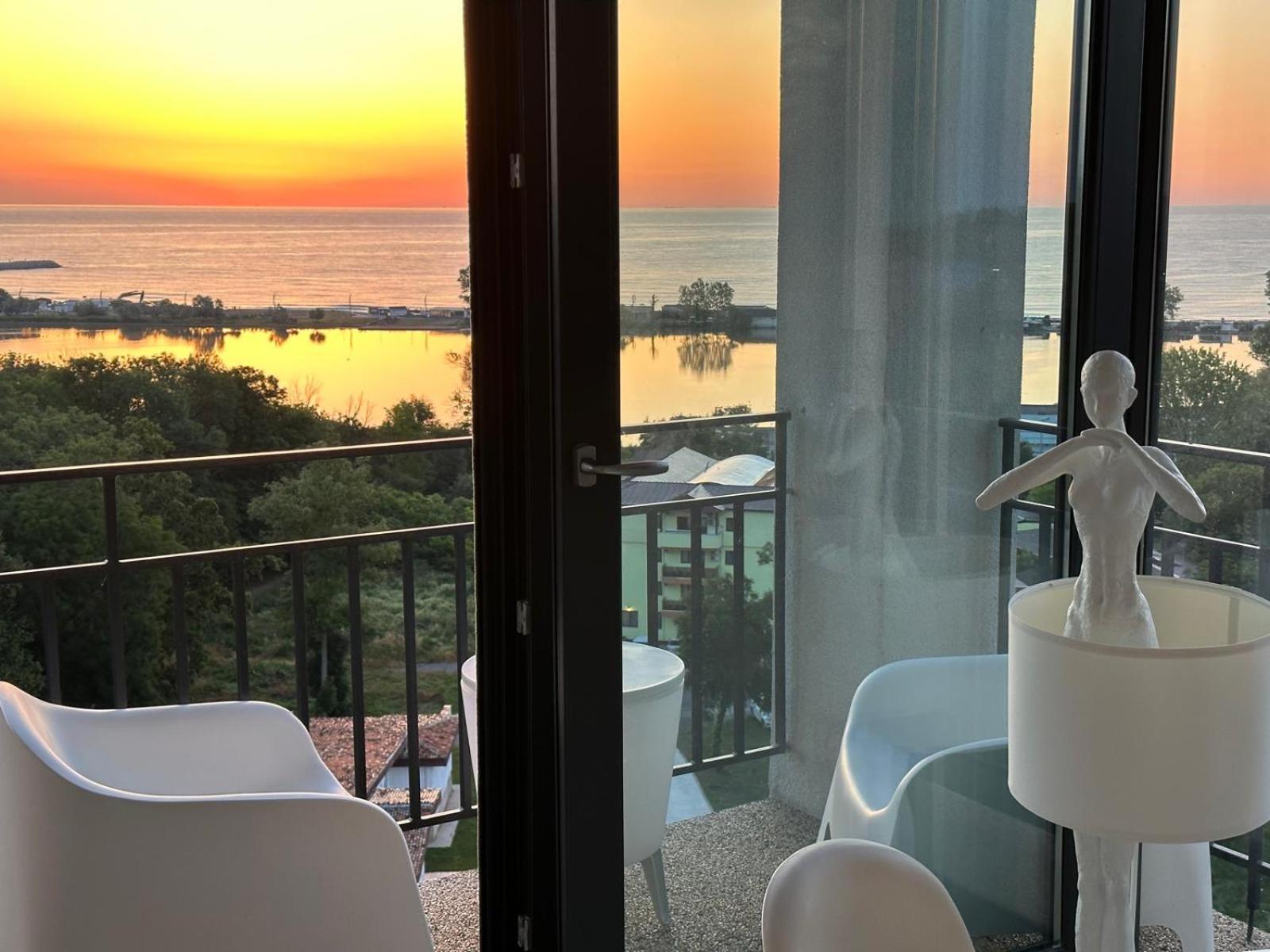 Donna Alba Seaview Penthouse, Casa Ta De Pe Plaja Apartment Neptun Luaran gambar